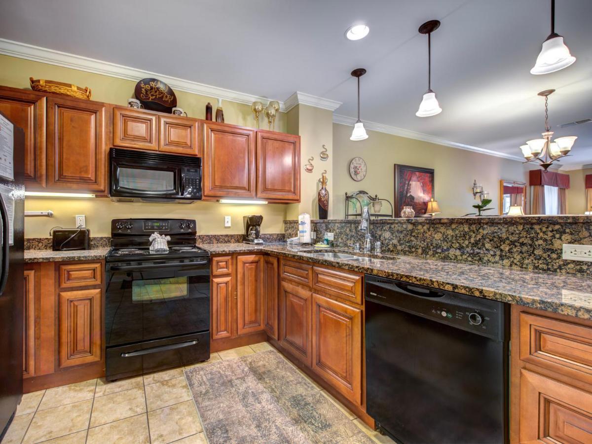 City Bear, 2Br, Pool, Spa, Downtown Gatlinburg, Sleeps 6 Appartement Buitenkant foto