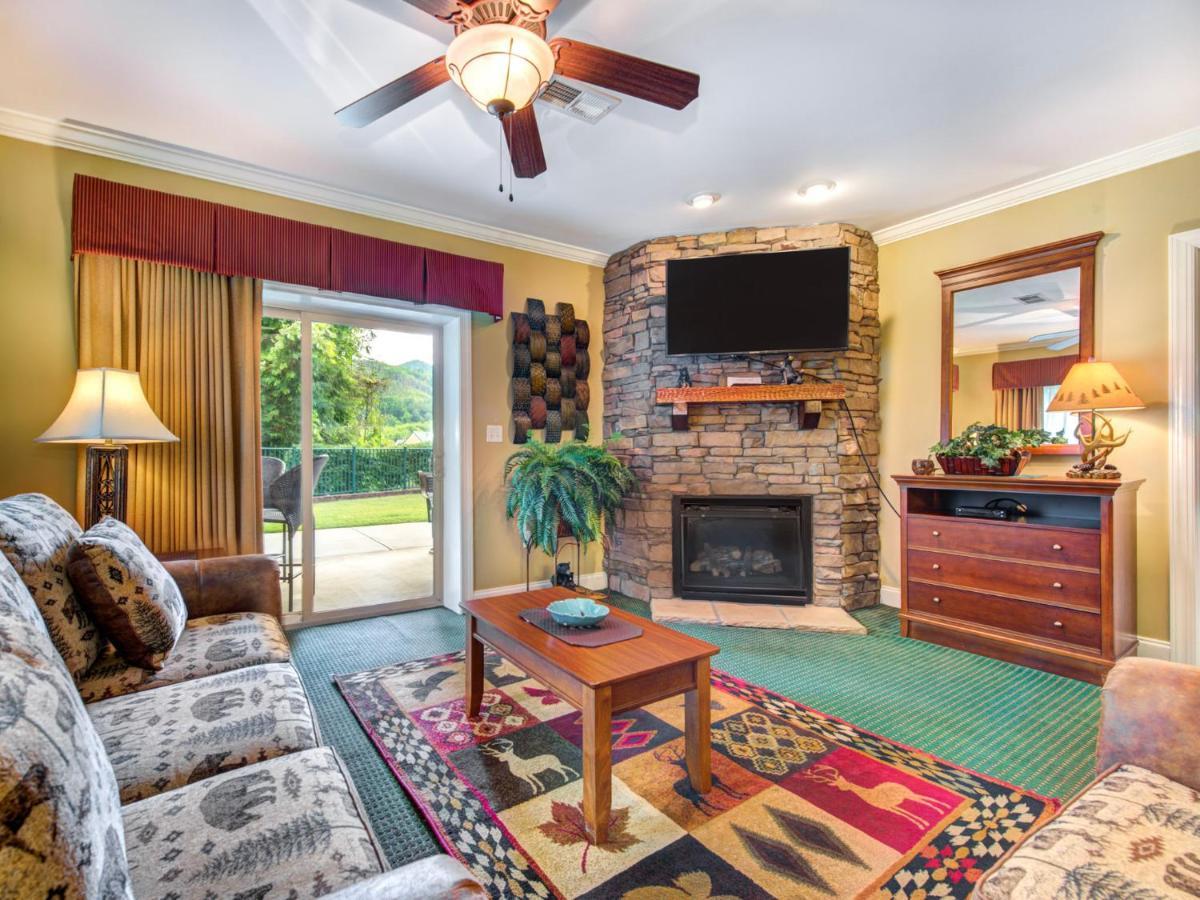 City Bear, 2Br, Pool, Spa, Downtown Gatlinburg, Sleeps 6 Appartement Buitenkant foto